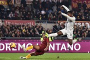  罗马客场先拔头筹，闪电反击奠定比赛基调