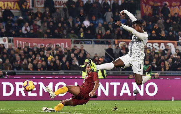  罗马客场先拔头筹，闪电反击奠定比赛基调