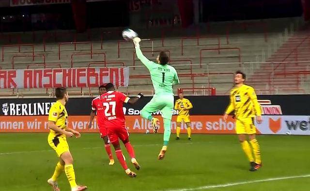 MK体育官方网站- 柏林联合铁血防守奏效，零封领头羊爆冷取分